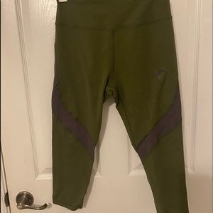 Violate the dress code leggings